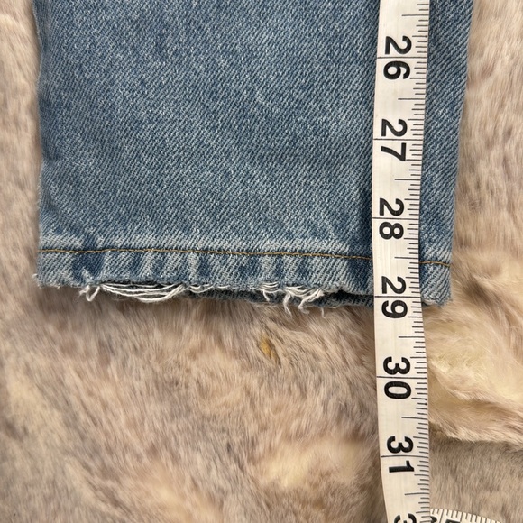 BDG | Urban Outfitters High Rise Mom Jeans in a Light Wash, Size 25, NWT - Picture 12 of 16